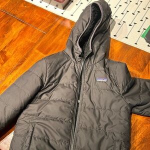Excellent condition Patagonia reversible fleece lined jacket sz sm 7-8